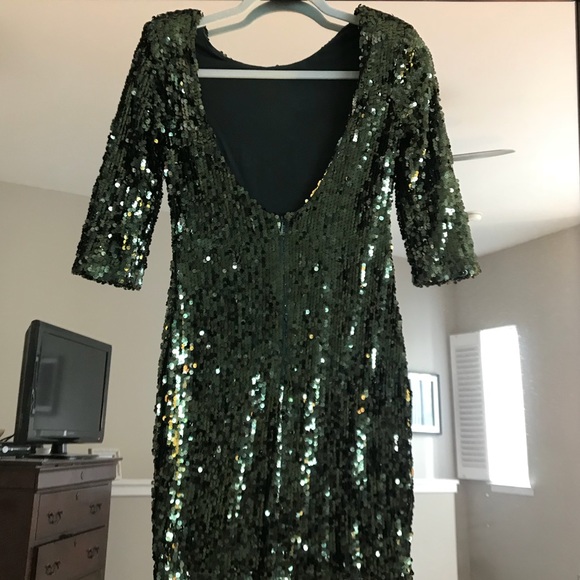 BLAQUE LABEL SUPERNOVA GREEN SEQUIN DRESS - Picture 6 of 8